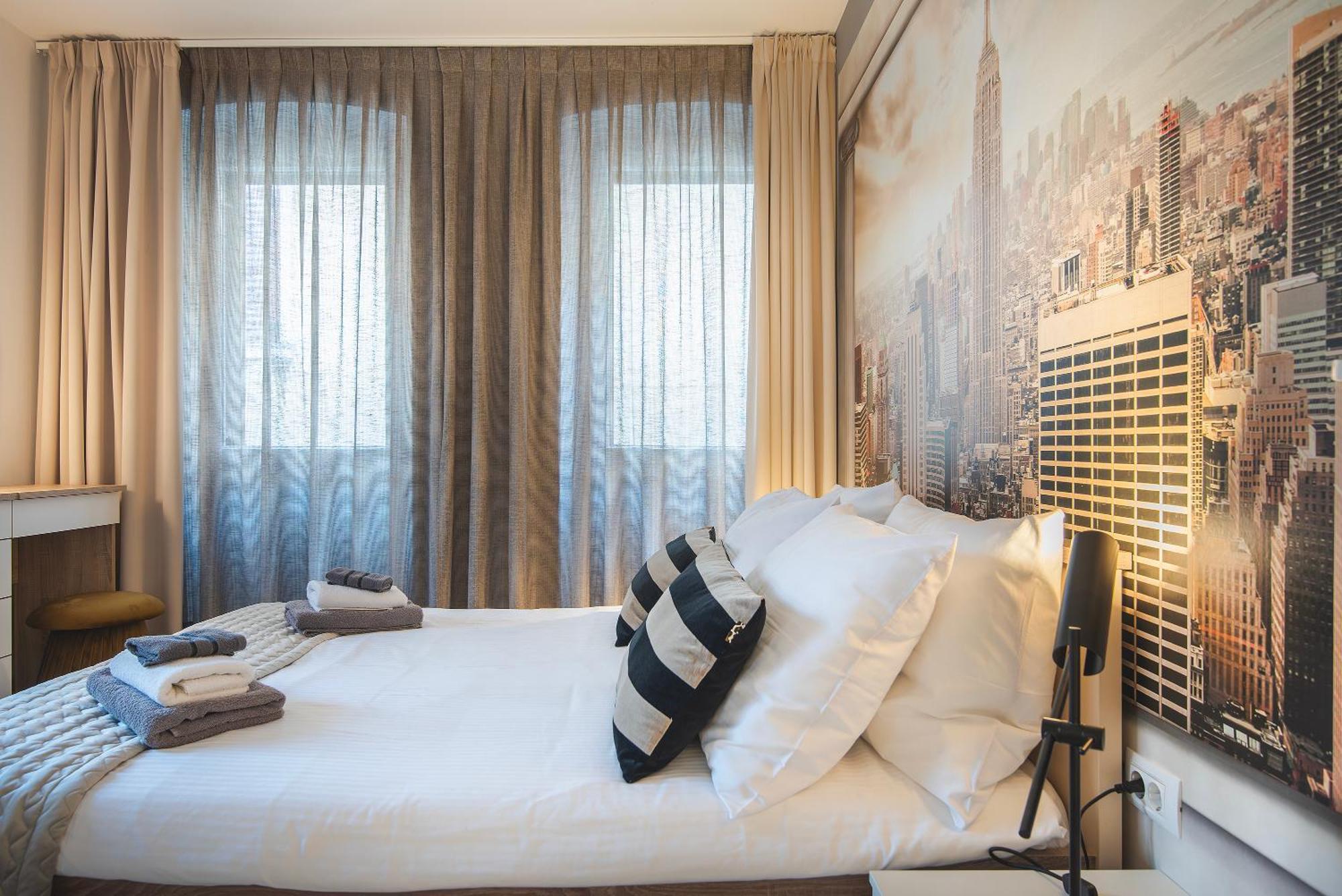 Arta Apartment City Center II - With Private Parking Pula Exterior photo